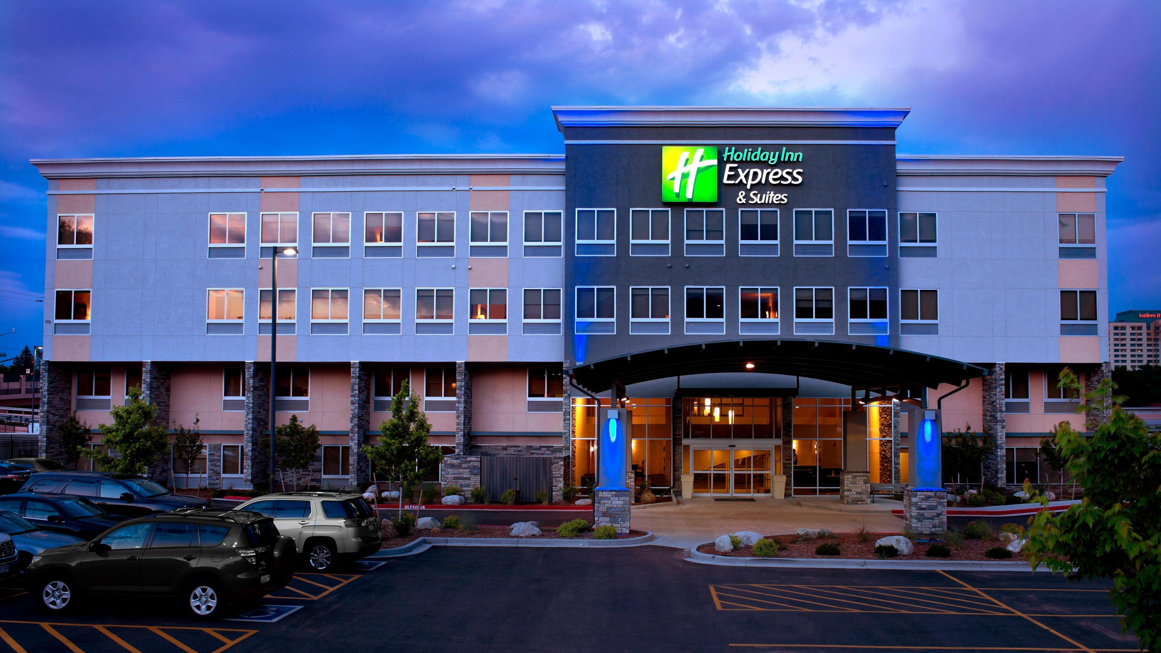 Holiday Inn Express & Suites Colorado Springs Central By Ihg Buitenkant foto