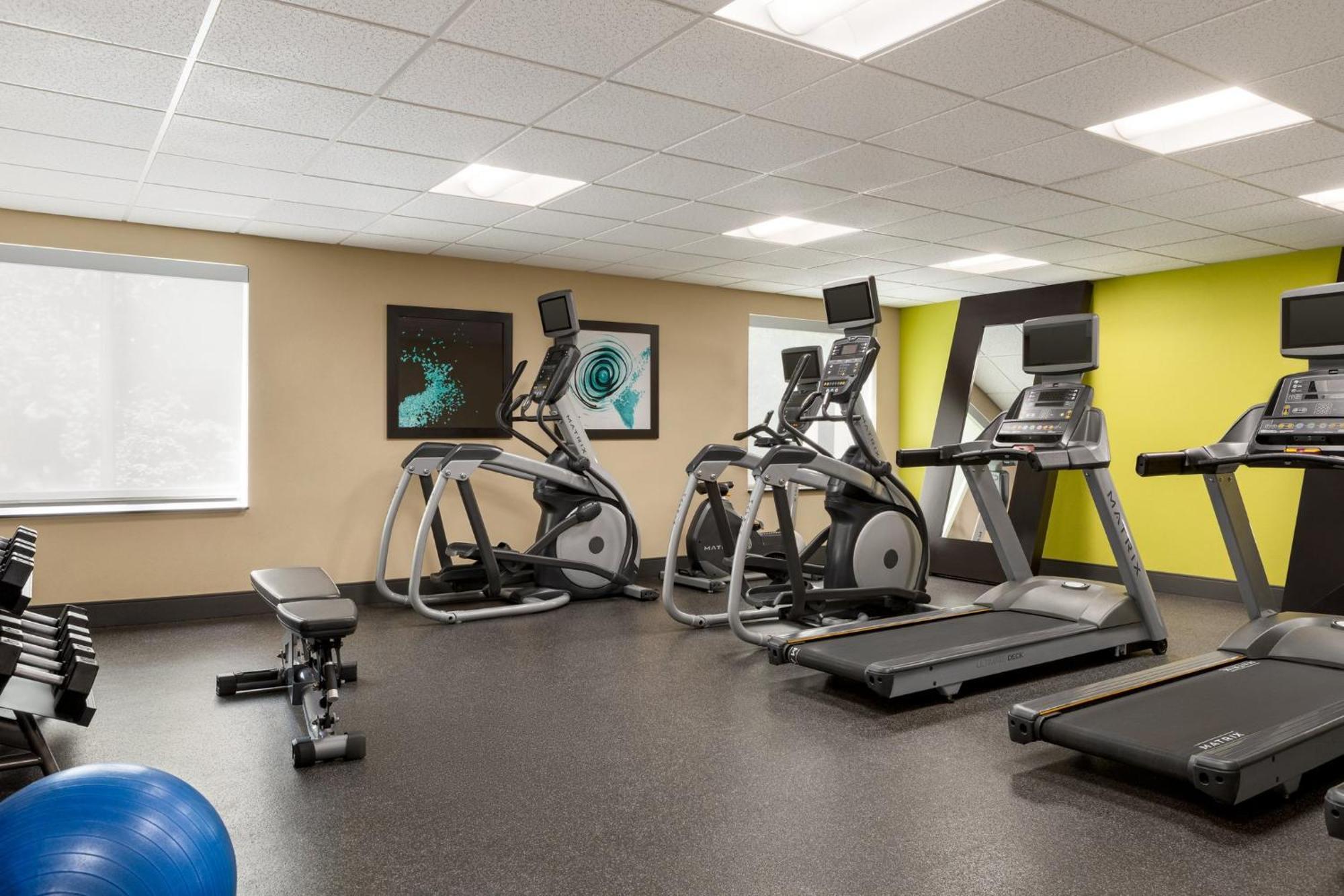 Holiday Inn Express & Suites Colorado Springs Central By Ihg Buitenkant foto