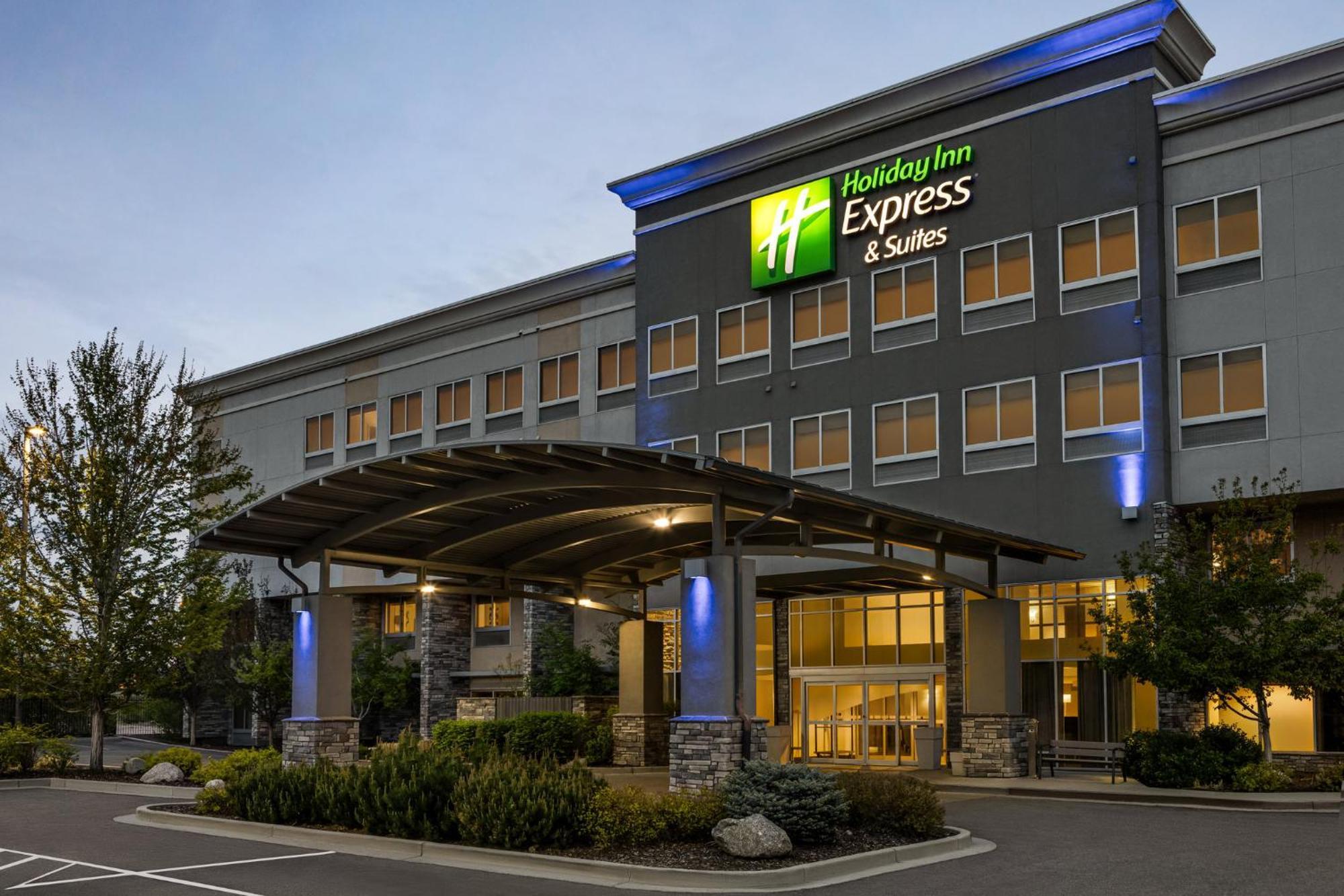 Holiday Inn Express & Suites Colorado Springs Central By Ihg Buitenkant foto